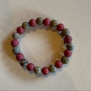 Dark pink and brown beads bracelet
